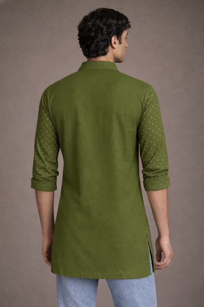 Green Bandhani Printed Kurta Men Side View – Shirt Collar Ethnoir India