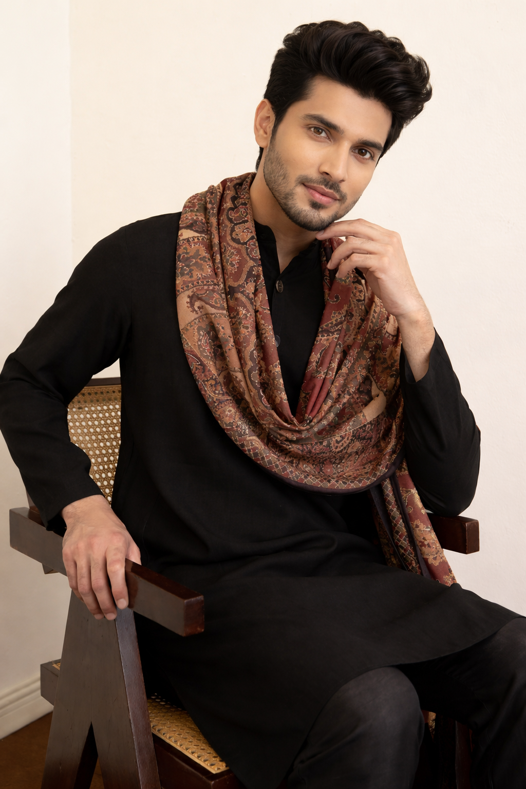 Black Kurta with Pashmina Dupatta Men Side View – Ethnoir India